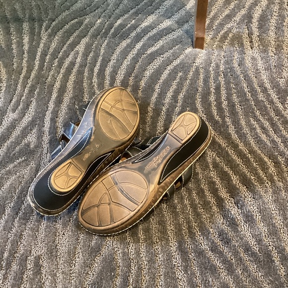 Natural Soul By Naturalizer Hearts Mineral Women's Wedge Sandals EUC - Picture 9 of 9